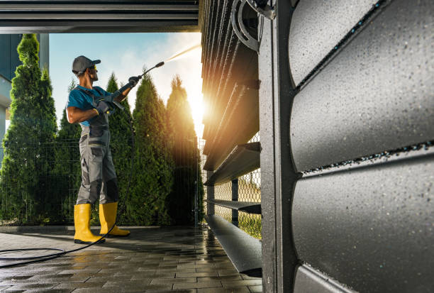 Best Residential Pressure Washing Services  in North Springfield, VA
